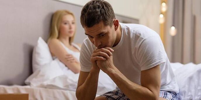 الرجل لديه قوة ضعيفة بعد تكبير القضيب الجراحي